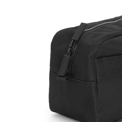 Barbour Knockhill Essential Washbag in Black